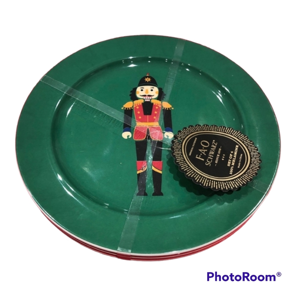 S/4 FAO Schwarz Nutcracker Plates Christmas Holiday